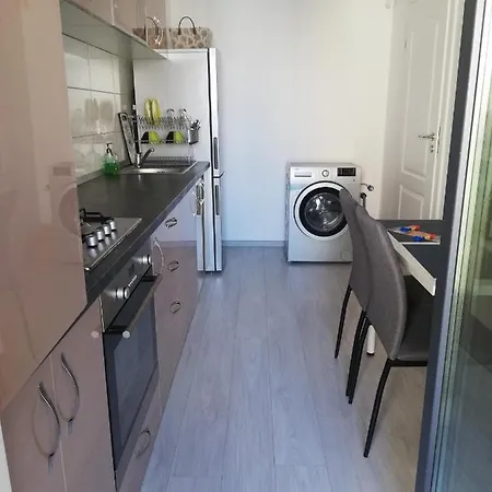 Marlen'S Apartment Bucharest Exterior photo